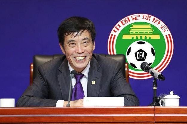 调教性感警花